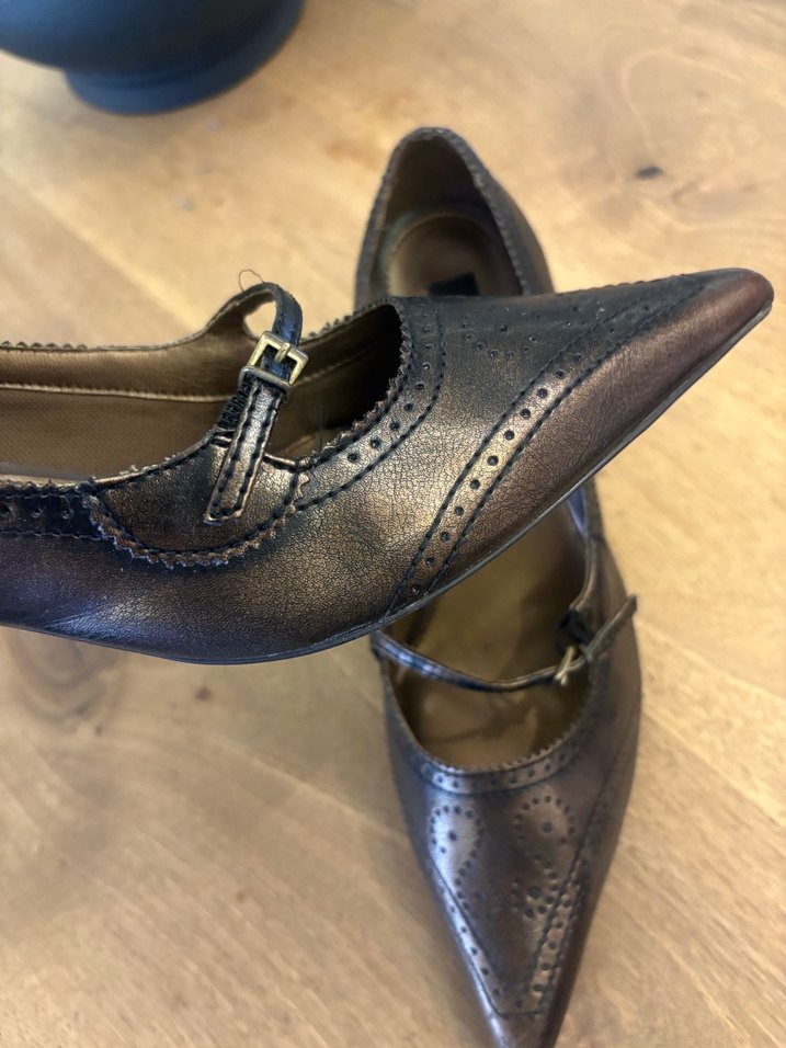 Kahverengi Deri Tokalı Stiletto - Görsel 4