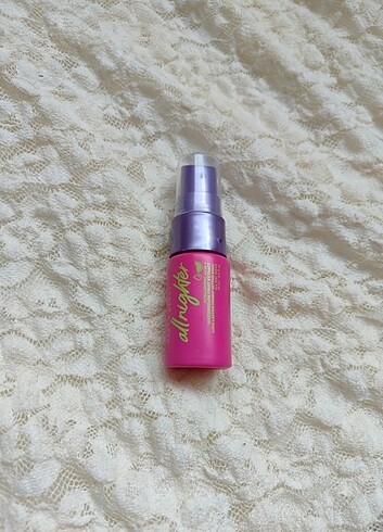 Urban Decay All Nighter Makyaj Sabitleme Spreyi