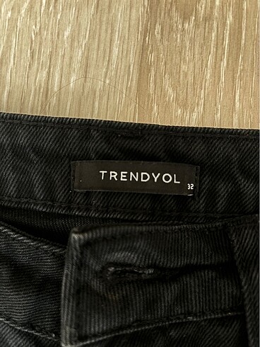 Trendyol & Milla Trendyolmilla siyah bol paça jean