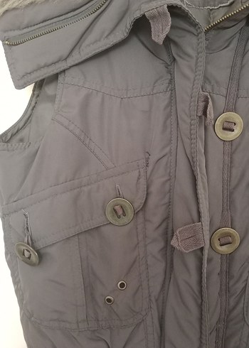 Gri Kürklü Kolsuz Kadın Yelek - Görsel 2