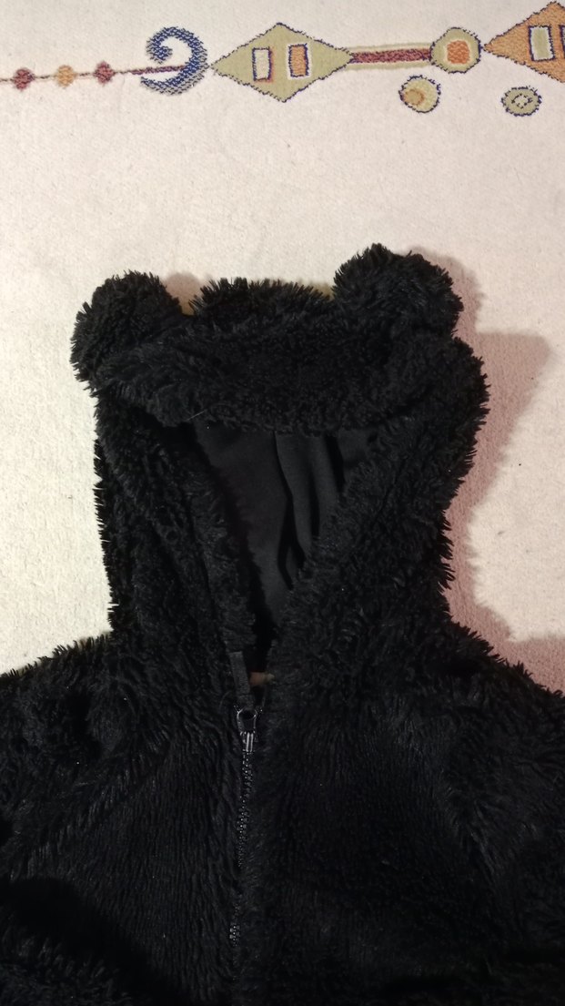 Kız Çocuk Siyah Kapüşonlu Kürklü Ceket - Görsel 2