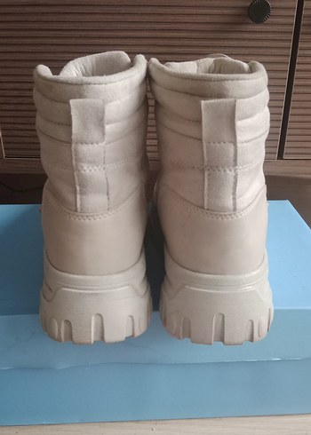 Beyaz Platform Topuklu Kadın Botları - Görsel 5