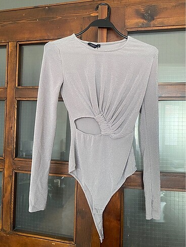 Lila simli bodysuit