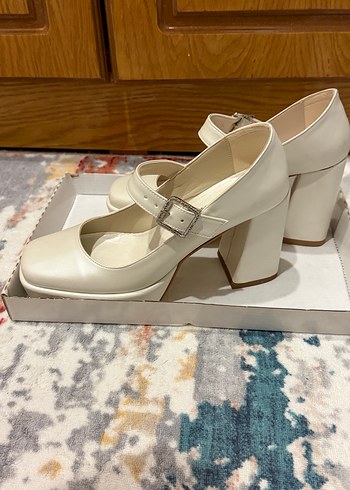 Beyaz Tokalı Platform Topuklu Kadın Abiye Ayakkabı - Görsel 2