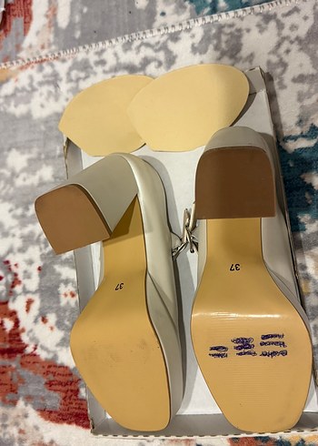 Beyaz Tokalı Platform Topuklu Kadın Abiye Ayakkabı - Görsel 5