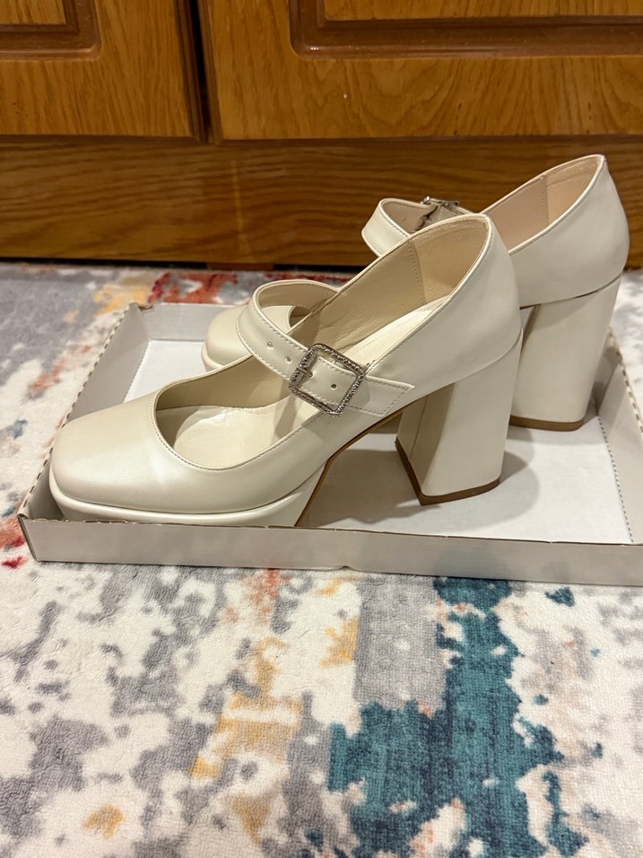 Beyaz Tokalı Platform Topuklu Kadın Abiye Ayakkabı - Görsel 2