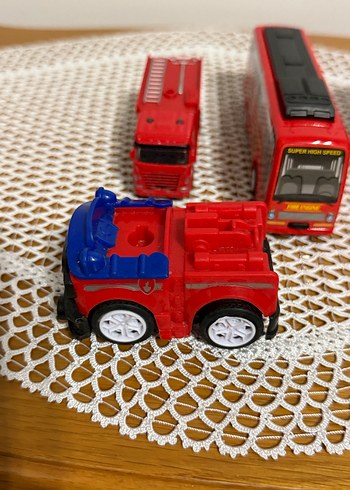 Kırmızı Renkli Oyuncak İtfaiye Araçları Seti - Görsel 6