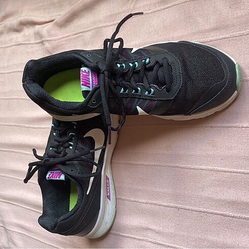 Nike Spor Ayakkabı