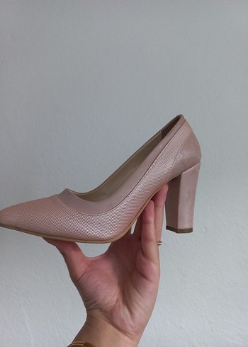 Bej Yılan Desenli Kadın Topuklu Ayakkabı - Görsel 3