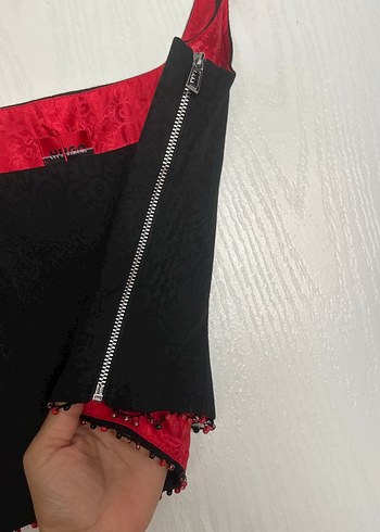 xs Beden Düğmeli içi Kırmızı Siyah yandan fermuarlı Mini Büstiyer