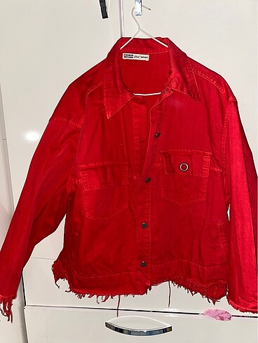 Kırmızı oversize kot ceket