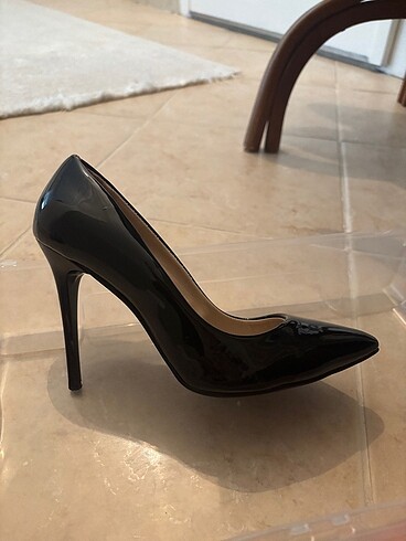 Siyah Stiletto