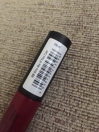 Essence Essence likit mat ruj