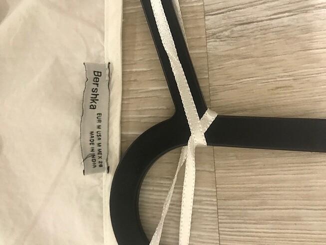 Bershka Bershka dantelli crop