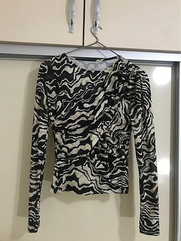 zebra desenli body suit