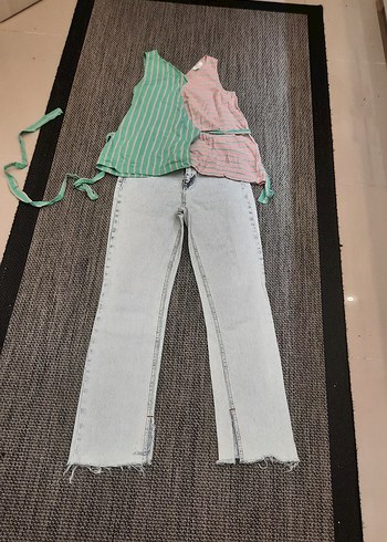 Kuruvase v yakalı Bağcıklı Askılı Pastel tshirt