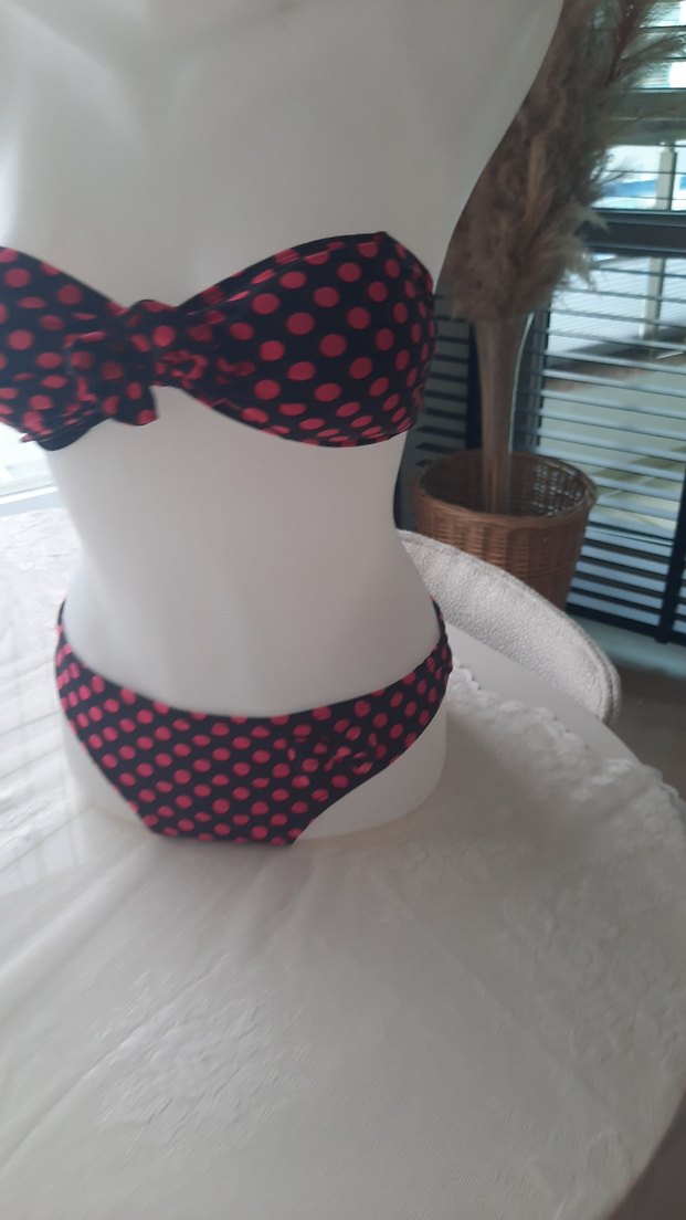 Puantiyeli Fiyonk Detaylı Mini Bikini - Görsel 2