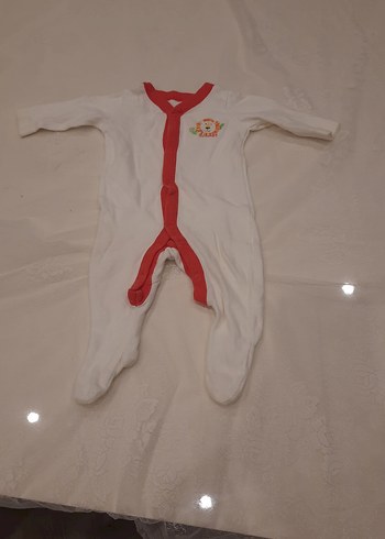 Düğmeli Beyaz Nakışlı Bebek Tulumu - Görsel 2