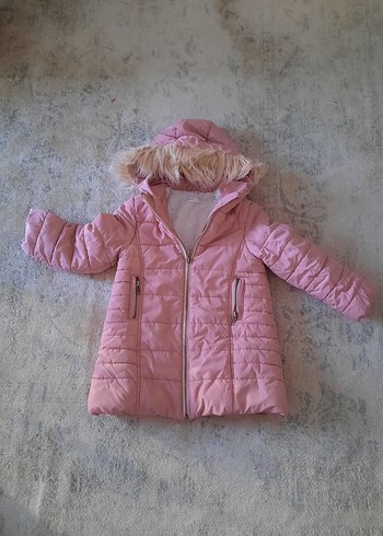Kız Çocuk Kapüşonlu Pembe Kürklü Mont - Görsel 2