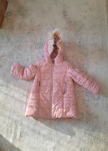 Kız Çocuk Kapüşonlu Pembe Kürklü Mont - Görsel 3