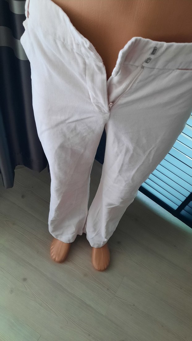 Düğmeli Beyaz Kadife Kadın Pantolon - Görsel 4