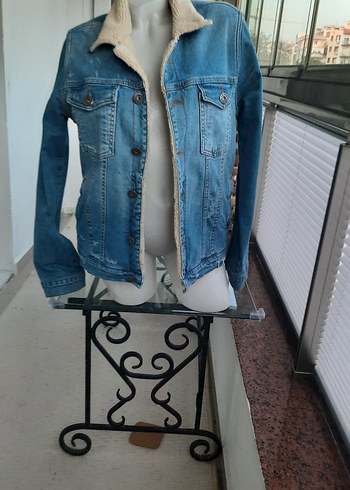 Kadın Mavi Kürklü Fit Kesim Denim Ceket - Görsel 11