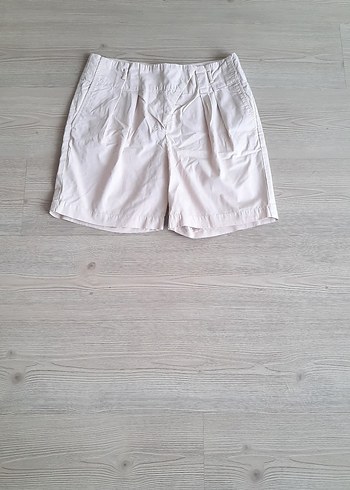 Zara Bej Pilili Kadın Mini Şort