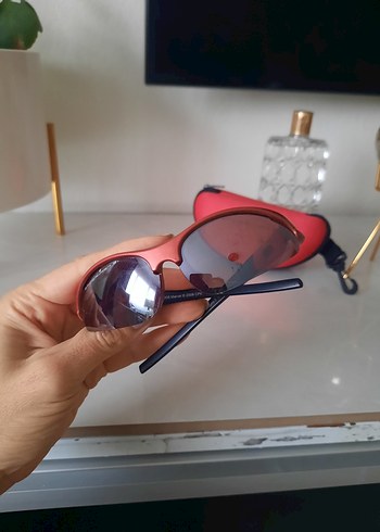 Kırmızı Fermuarlı Kadın Güneş Gözlüğü - Görsel 2