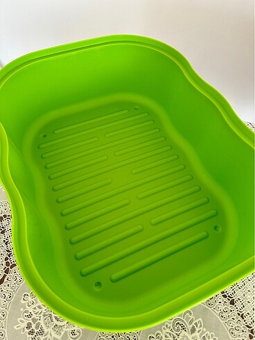 Beden Tupperware ekmeklik