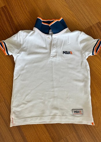 MBA okulları tşört