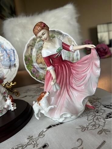 Royal doulton biblo