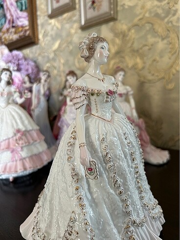 Beden Royal Worcester biblo