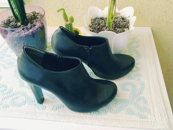 Marjin Siyah Şık Bootie