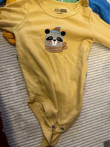 1 Yaş Beden Hello baby 4 lü zıbın (12ay)