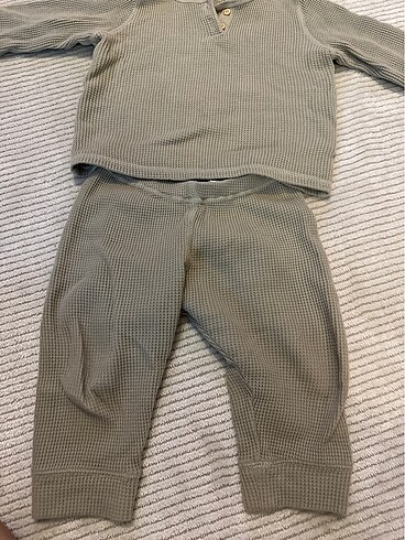 H&M H&M gofre takım (9-12ay)