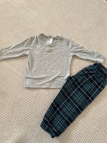 H&M pijama takımı (2-4yaş)