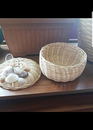 Beden Doğal rattan kapaklı sepet