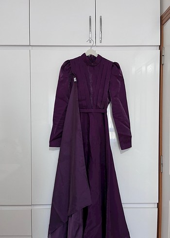 Mor Uzun Kollu Yüksek Yakalı Uzun Elbise - Görsel 4