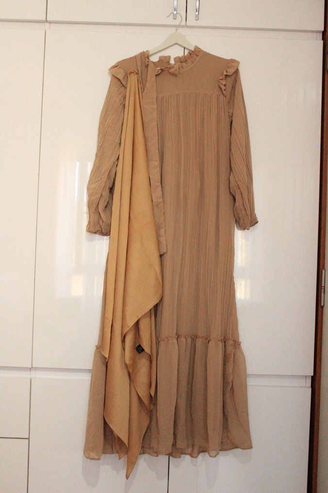 Bej Uzun Şifon Elbise - Görsel 3