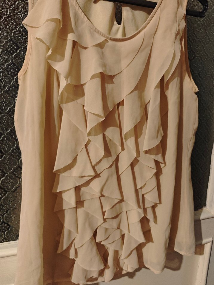 Bej Kolsuz Fırfırlı Kadın Bluz - Görsel 3