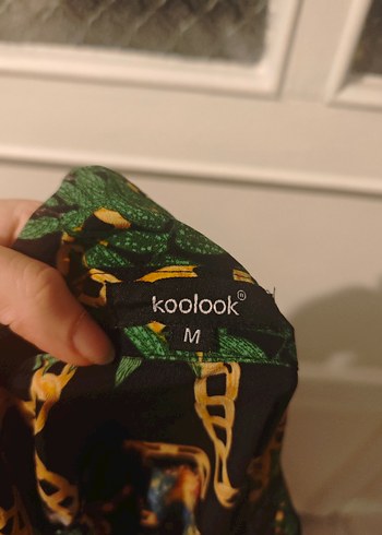 Zincir Detaylı Yılan Desenli Tunik - Görsel 3