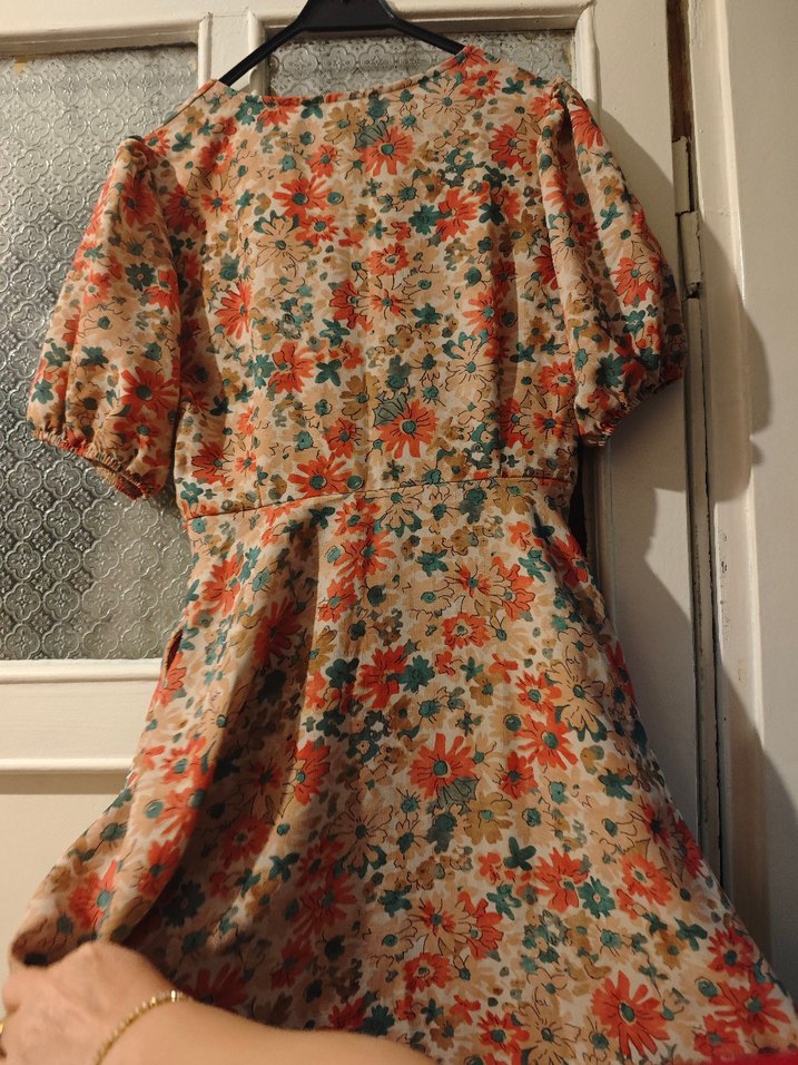 Bohem Çiçek Desenli V Yakalı Uzun Elbise - Görsel 4