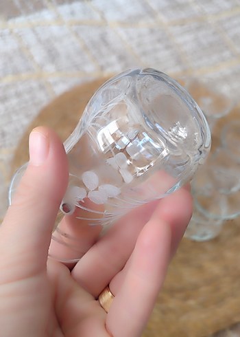 Beyaz Desenli İnce Cam Bardak Seti - Görsel 2