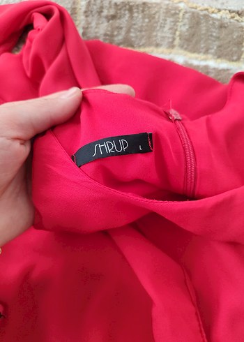 Kırmızı Gömlek - Görsel 3