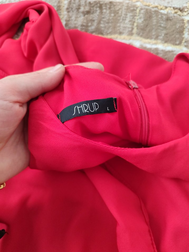 Kırmızı Gömlek - Görsel 3