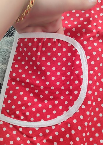 Kırmızı Puantiyeli Mutfak Önlüğü - Görsel 2