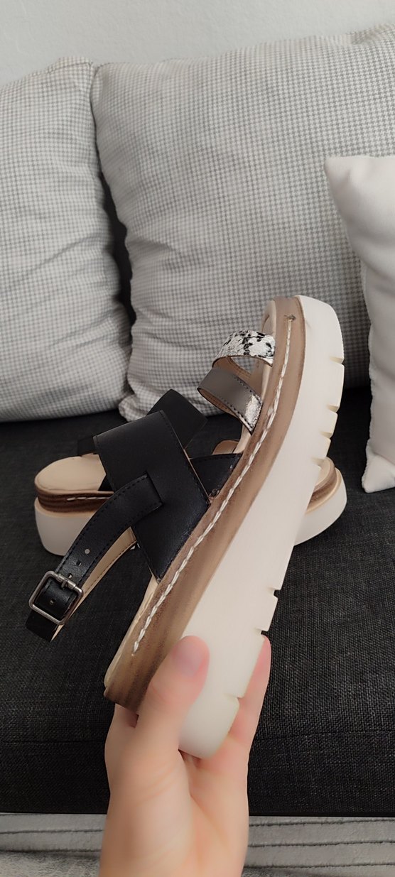 Yılan Desenli Dolgu Topuklu Kadın Sandalet - Görsel 3