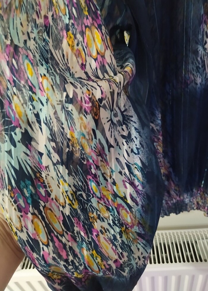 Şifon yaka detaylı bluz - Görsel 5