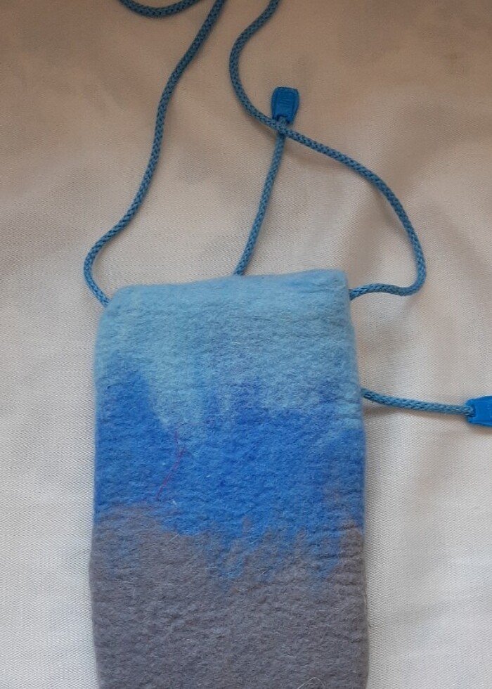 keçeden yapılmış el yapımı telefon çantası.  17 x 12 cm.  kapak  - Görsel 5