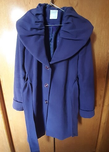 MARKOFF marka . Mor . 42 kadın mantosu. Az kullanılmış..  - Görsel 2